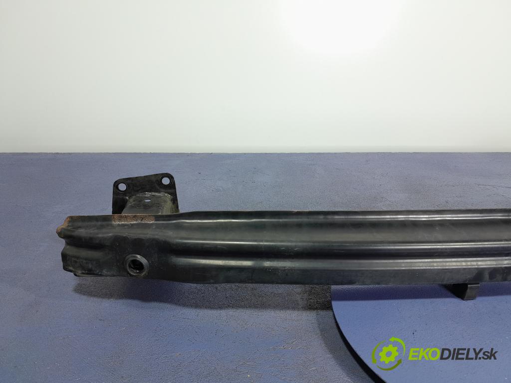 Vw Passat 2011 výztuha narazník Zad: 01