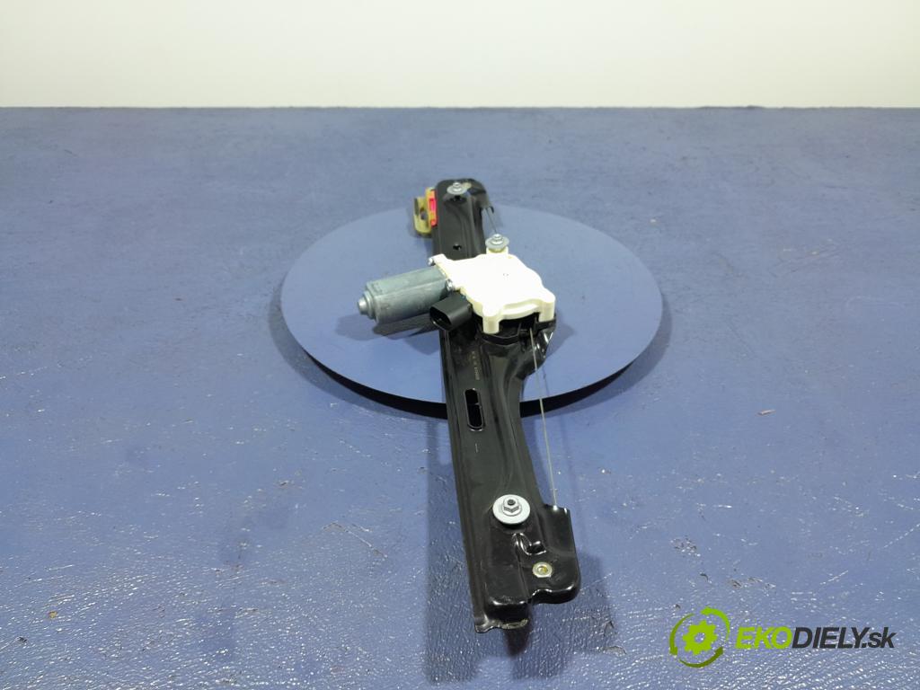Bmw X5 2014 mechanismus stahování Sklenka: Zad: v pravo: 7322748