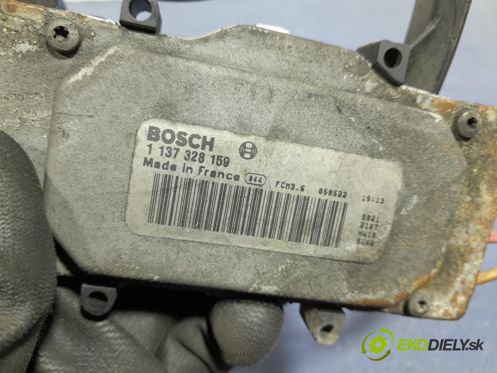 Audi A6 2006 Ventilátor Chladič: 4F0959455C