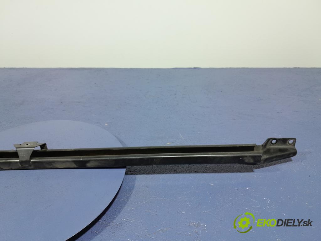 Audi A6 2006 výztuha Čelní / stěna Přední 4F0805629A