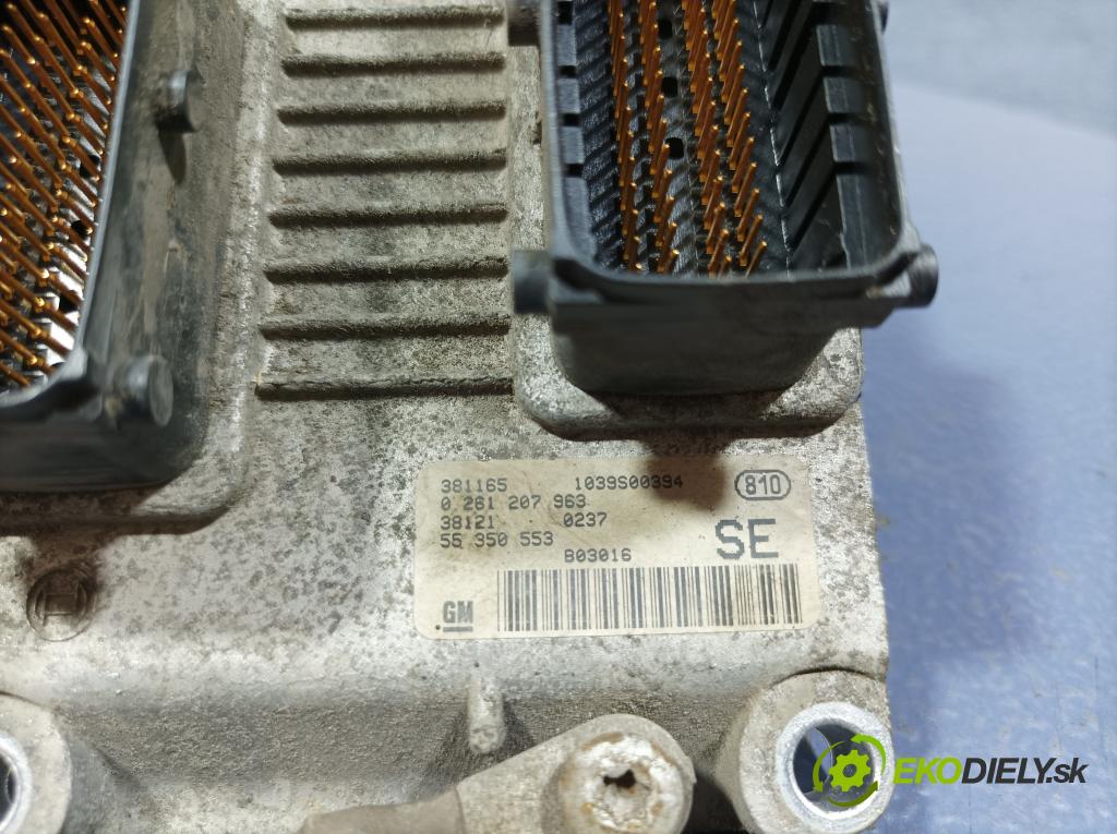 Opel Astra 2003 riadiaca jednotka Motor: 55350553