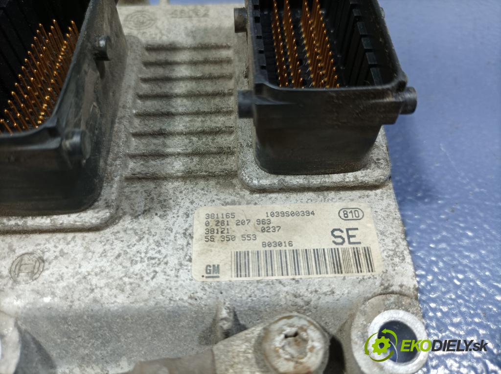 Opel Astra 2003 riadiaca jednotka Motor: 55350553