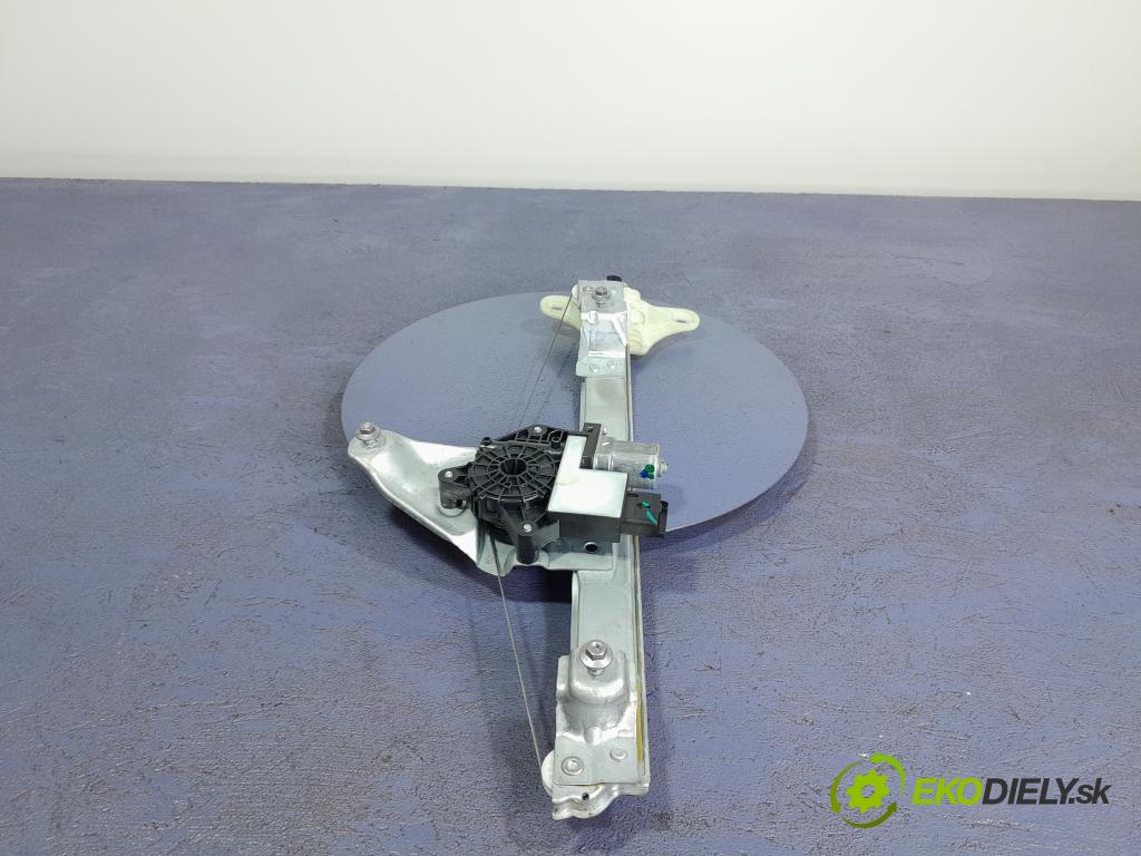 Renault Arkana 2021 mechanismus stahování Sklenka: před v pravo: 807307896R