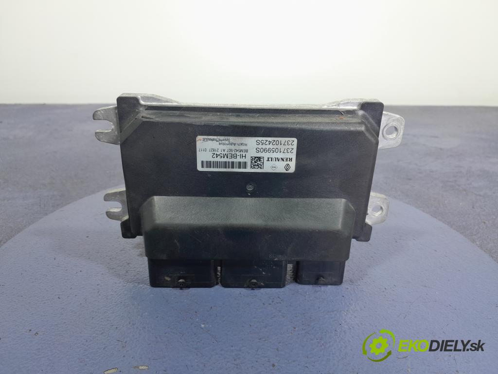 Renault Arkana 2021 riadiaca jednotka Motor: 237105990S