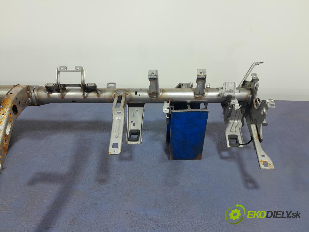 Renault Arkana 2021 kokpit,pristrojová doska 678704868R