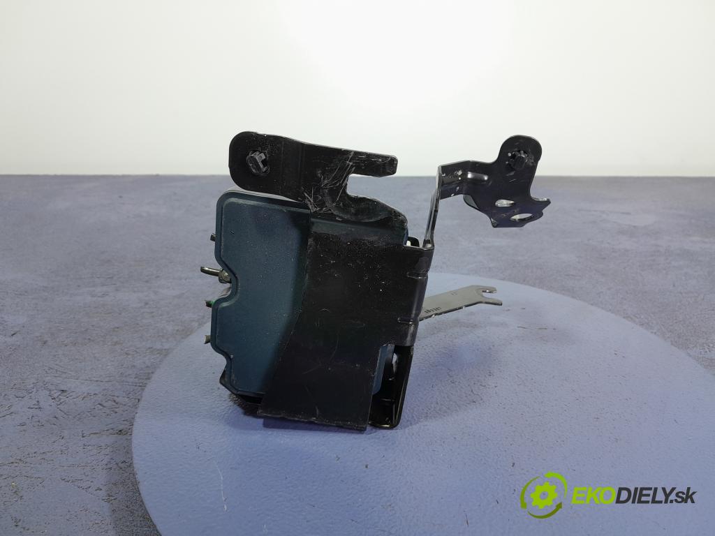 Renault Arkana 2021 čerpadlo ABS x 476606196R