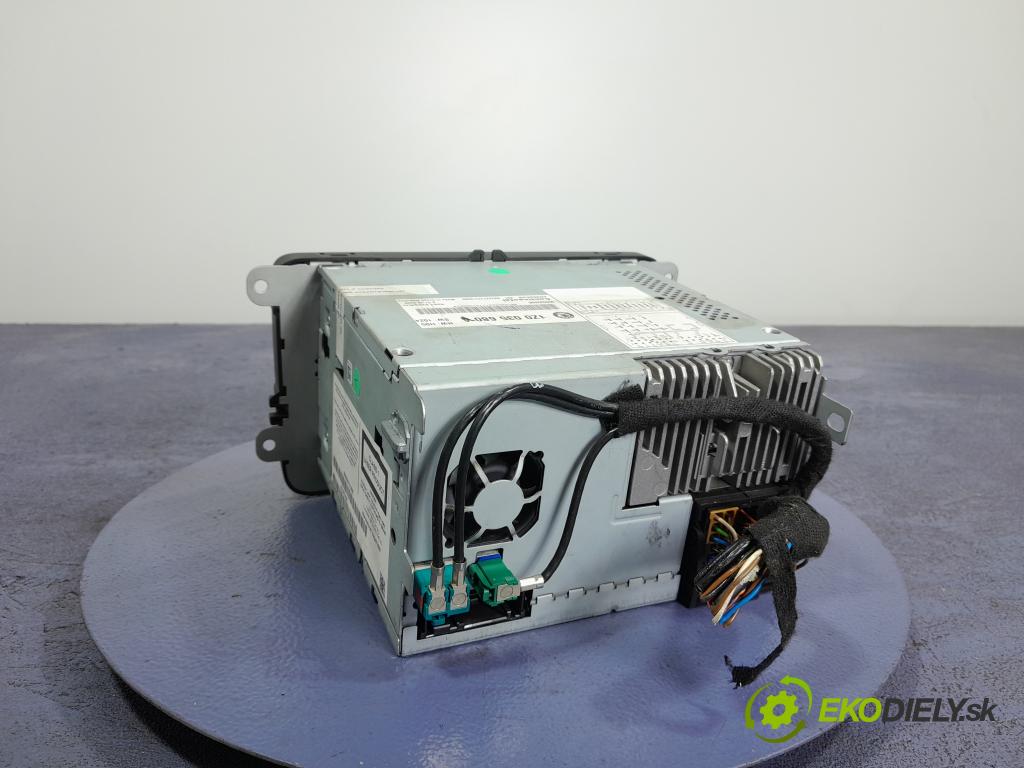 Skoda Octavia 2008 Radio I Navigácia: 1Z0035680A