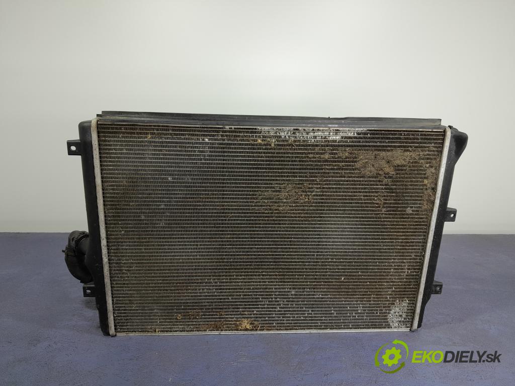 Skoda Octavia 2008 chladič Voda: 1K0121251BK
