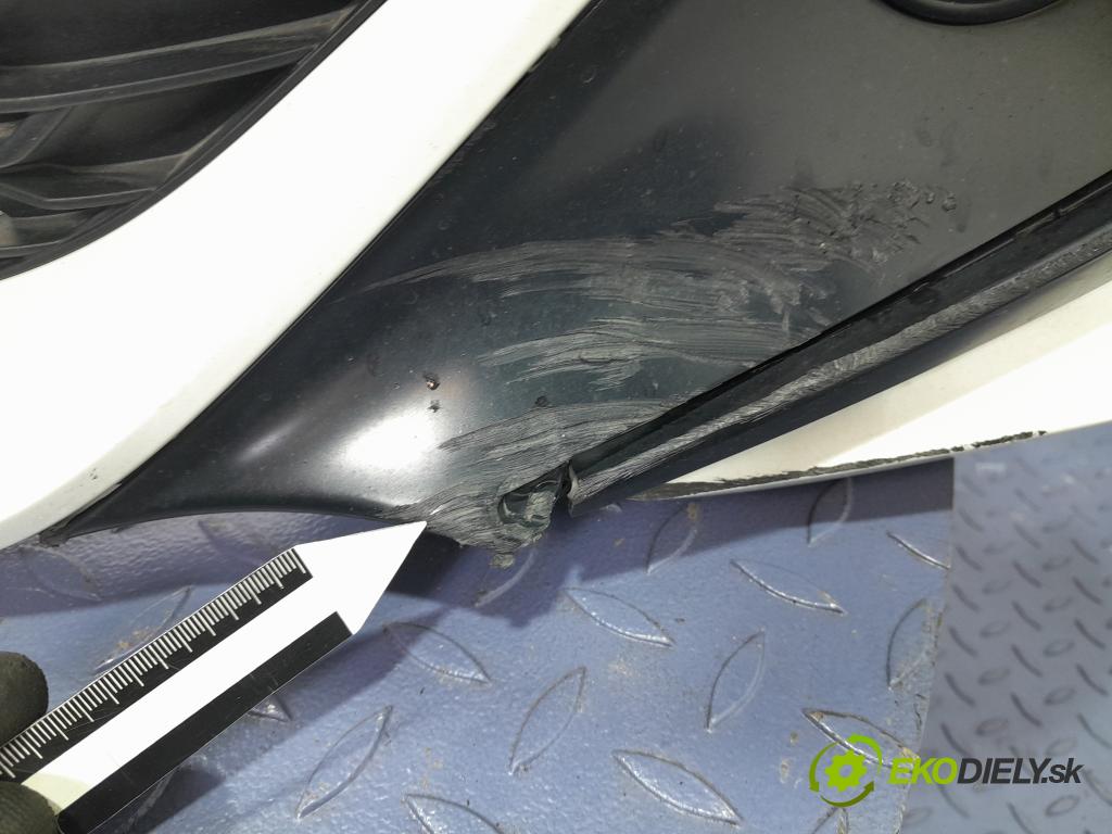 Toyota Corolla 2019 nárazník před