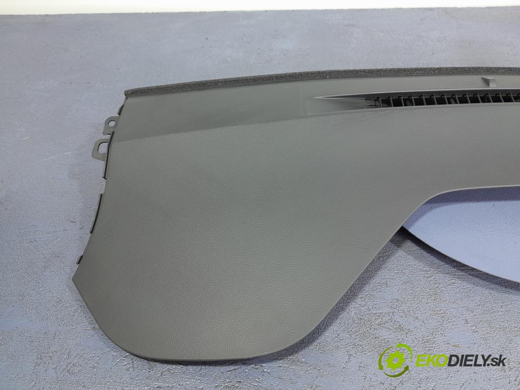 Toyota Corolla 2019 kokpit,pristrojová doska 55300-02030