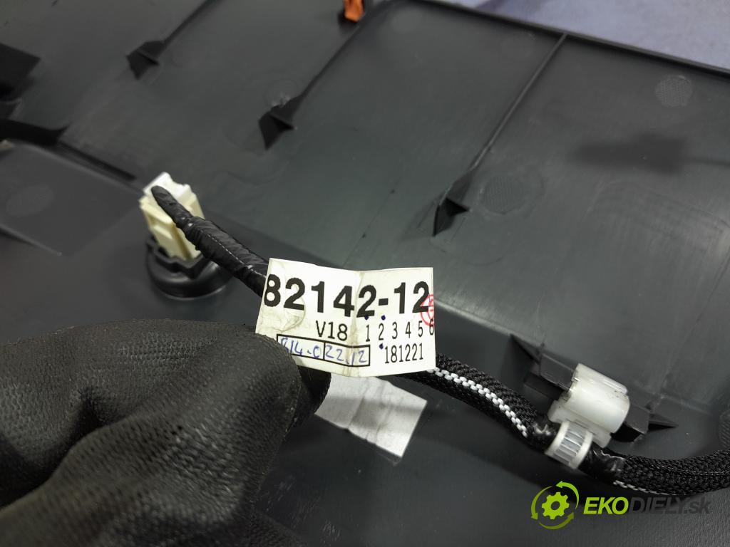 Toyota Corolla 2019 kokpit,pristrojová doska 55300-02030