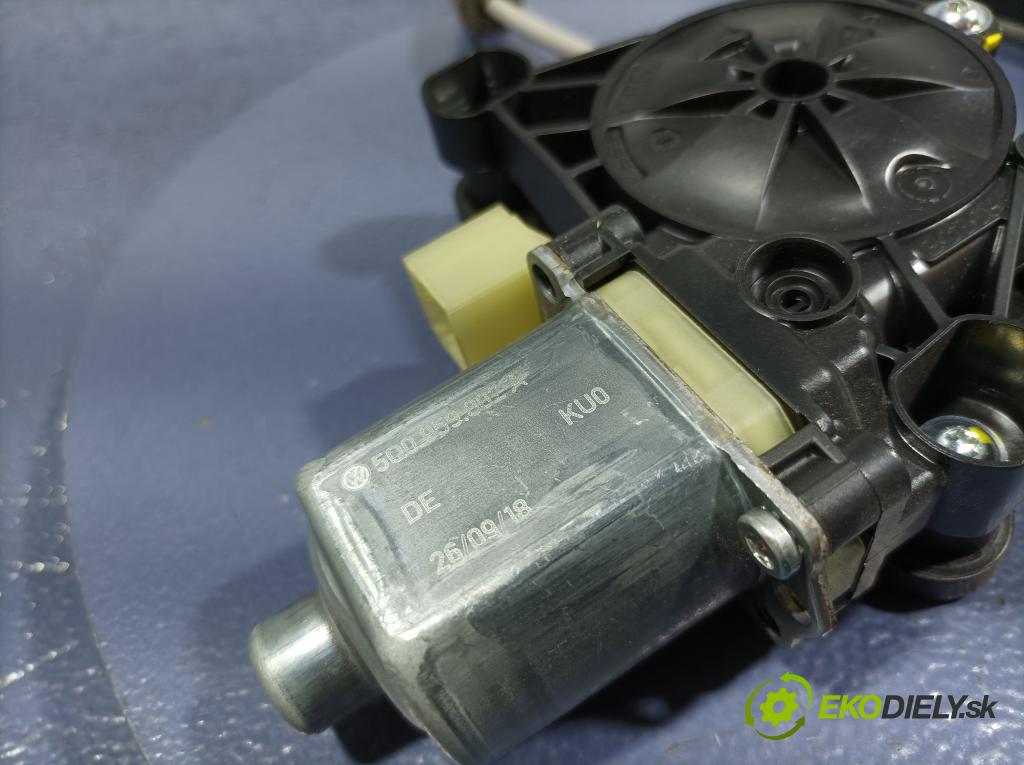 Skoda Superb 2018 mechanismus stahování Sklenka: Zad: v pravo: 01