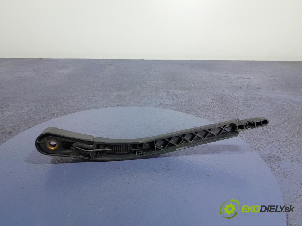 Mercedes B-klasa 2009 Paže: Stěrače: Zad: 987085145
