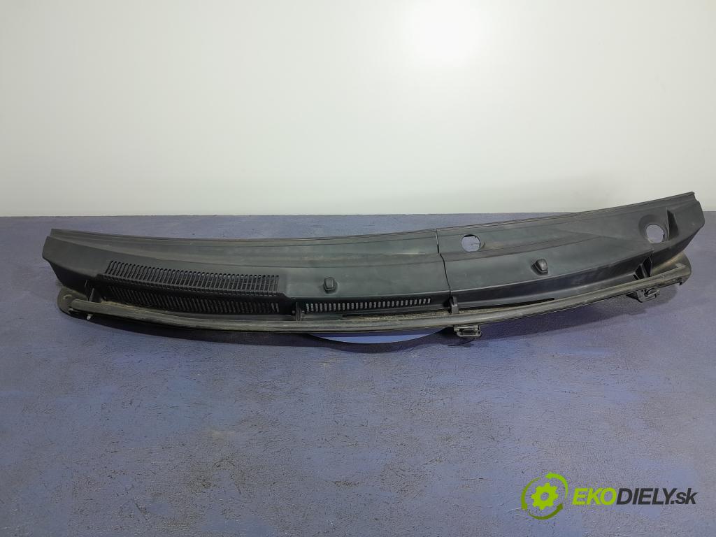 Toyota Yaris 2010 torpédo 55782-0D100