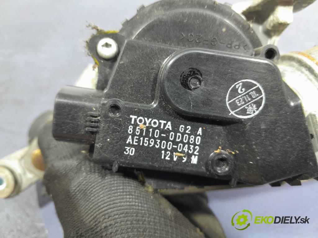 Toyota Yaris 2010 mechanizmus motor: Stierače: Predné 85110-0D080