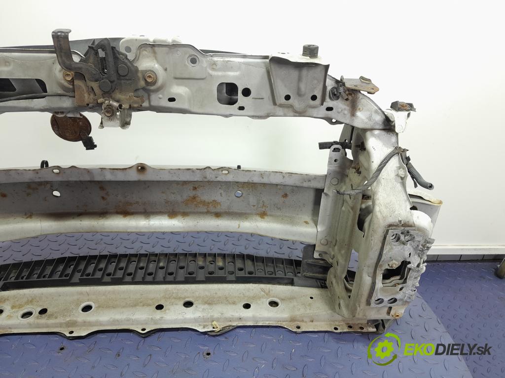 Toyota Yaris 2010 výztuha Čelní / stěna Přední 01