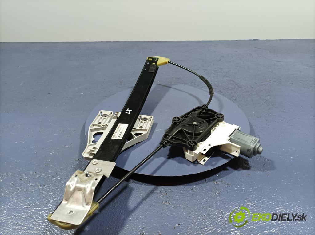 Audi A4 2012 mechanismus stahování Sklenka: Zad: Levý: 8K0839461A