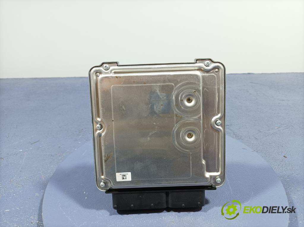 Audi A4 2012 riadiaca jednotka Motor: 8K5907115