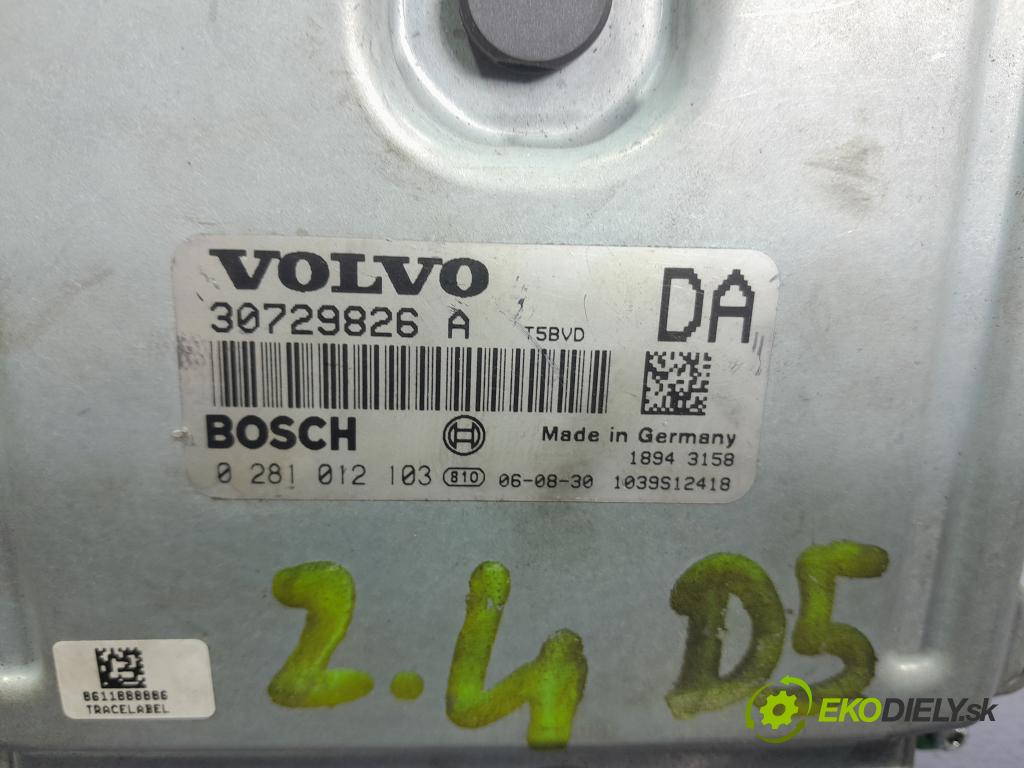 Volvo V50 2006 řídící jednotka Motor: 30729826
