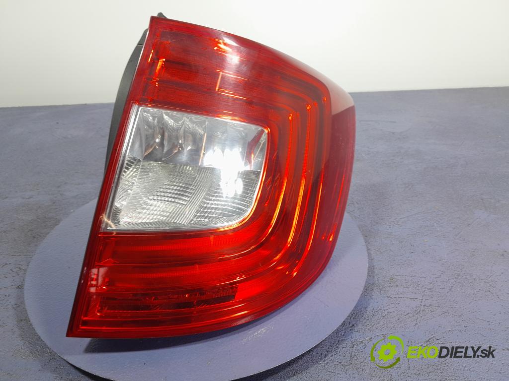 Skoda Superb 2014 světlo Zad: Práva: Mimo: 3T9945096A
