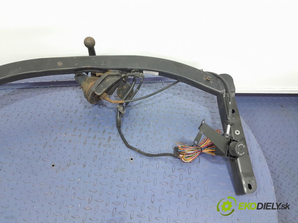 Audi A6 2007 oko Do Přívěsy 4F0800491C
