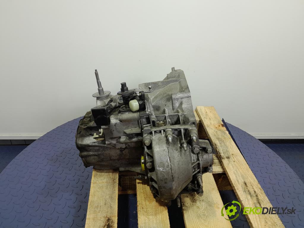 Peugeot 5008 2013 prevodovka Manualna 20MB26