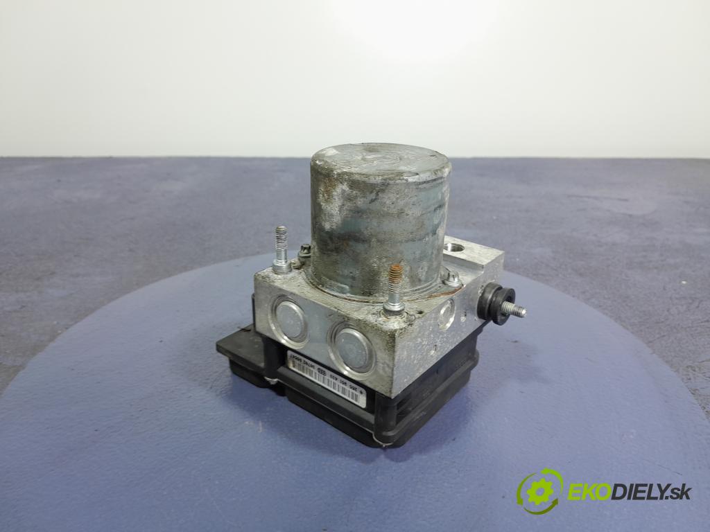 Peugeot 5008 2013 čerpadlo ABS x 9674677580