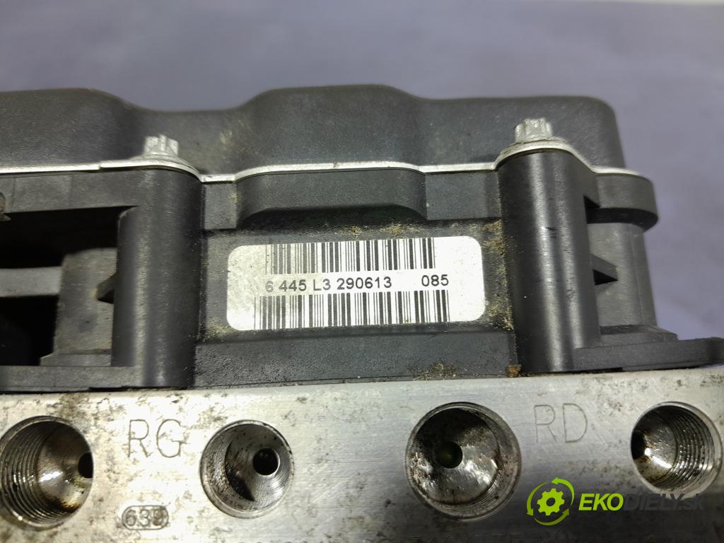 Peugeot 5008 2013 čerpadlo ABS x 9674677580