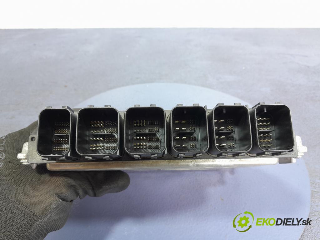 Bmw Seria 3 2021 riadiaca jednotka Motor: 7827051