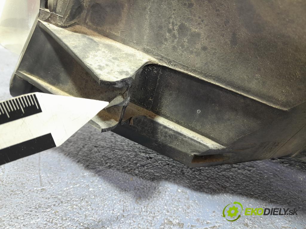 Vw Passat 2008 Reflektor: v pravo: 3C0941754K