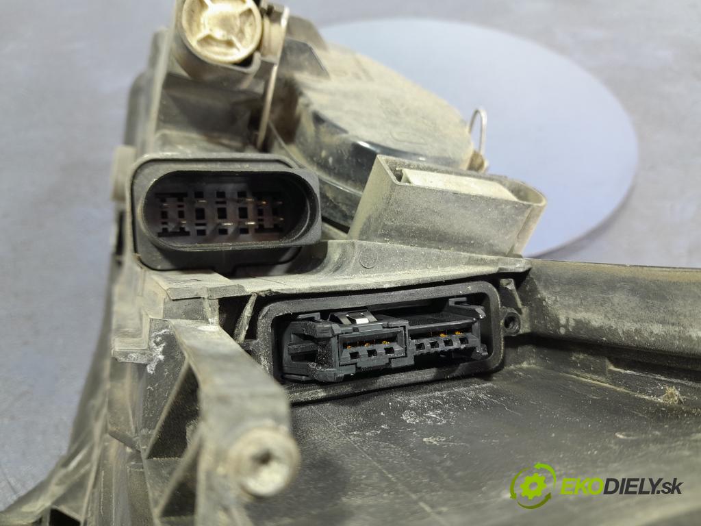 Vw Passat 2008 Reflektor: v pravo: 3C0941754K