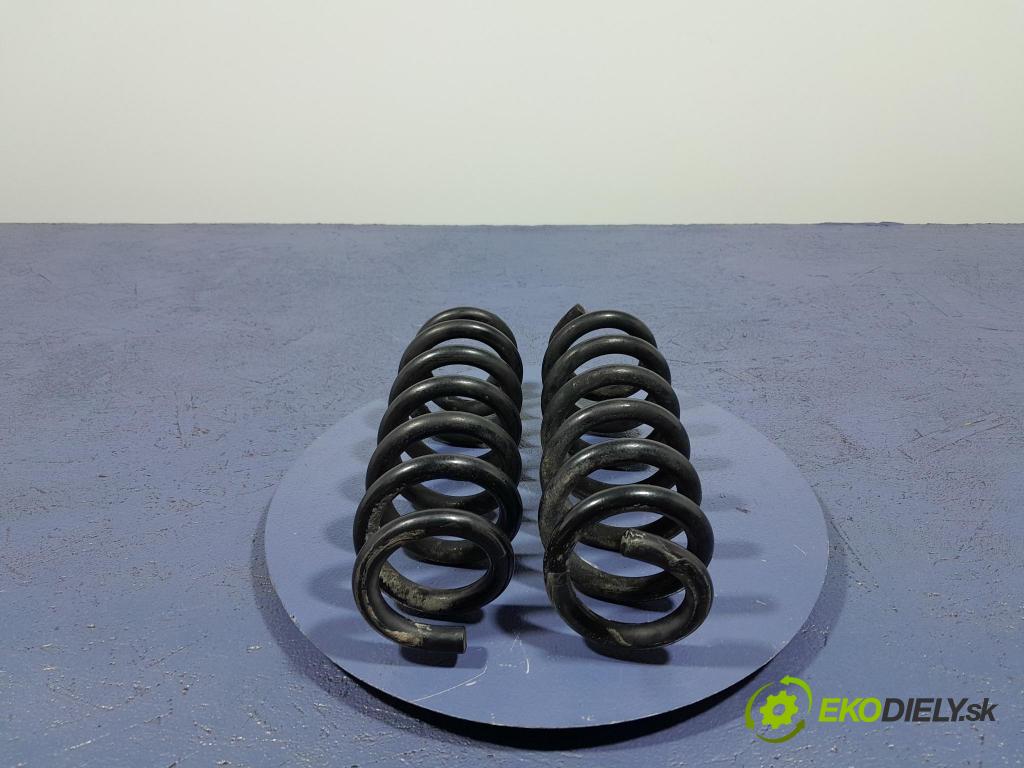 Bmw Seria 3 2021 pružina zad 01