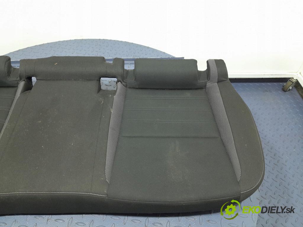 Skoda Octavia 2017 Sedačka zadný 5E0885375E