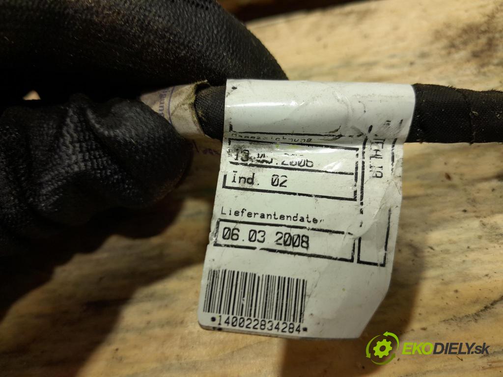 Audi Q7 2008 oko Do Přívěsy 4L0803921H
