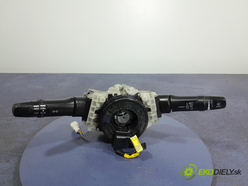 Mitsubishi L200 2006 prepínač Komplex: 8651A134