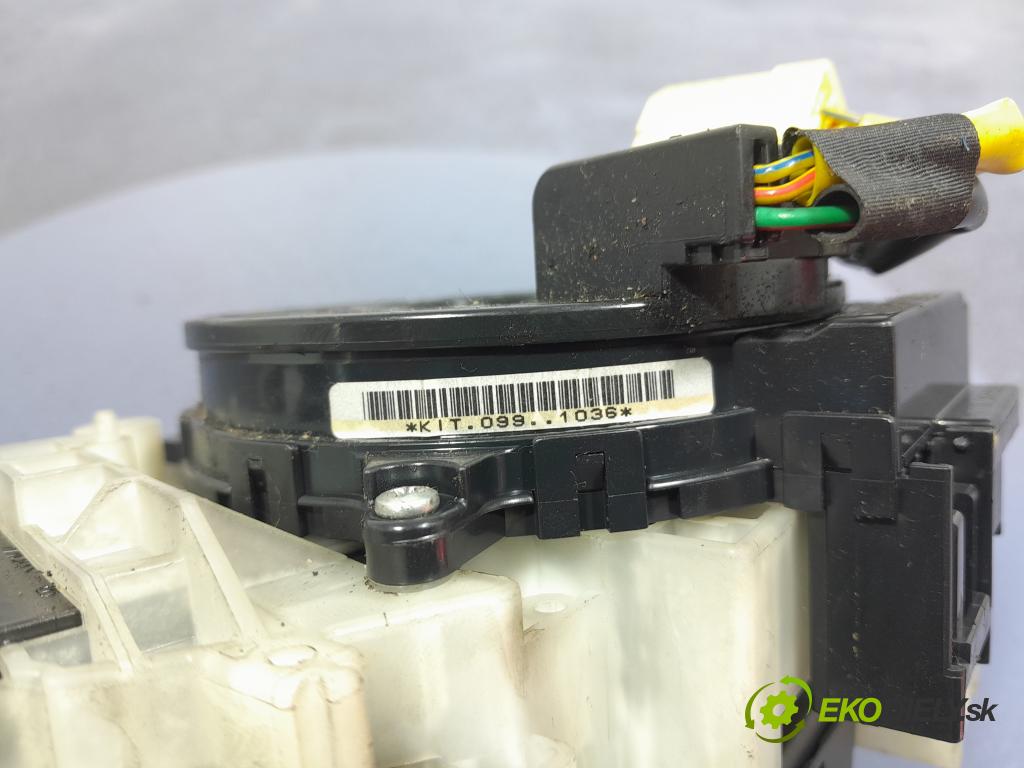 Mitsubishi L200 2006 prepínač Komplex: 8651A134