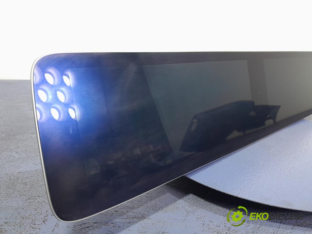 Mercedes E-klasa 2019 prístrojovka/ budíky A2135405292