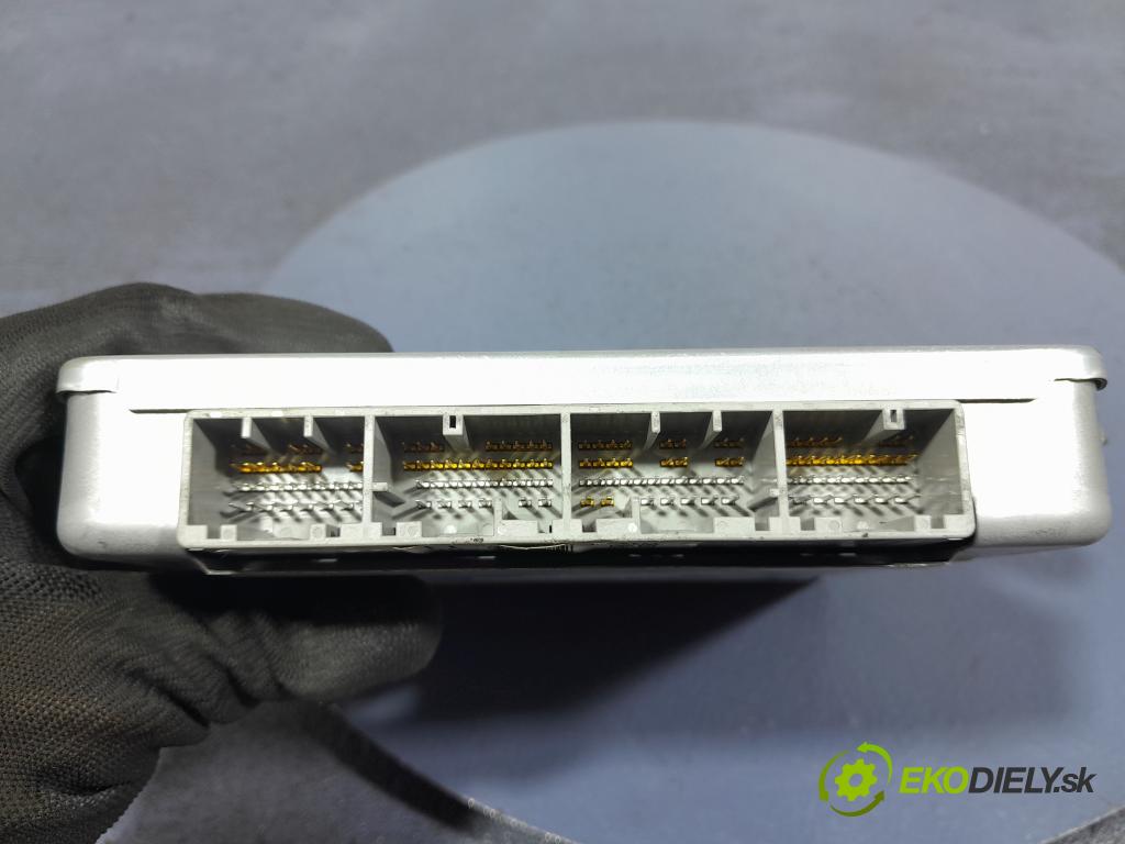 Toyota Prius 2007 riadiaca jednotka Motor: 89981-47160