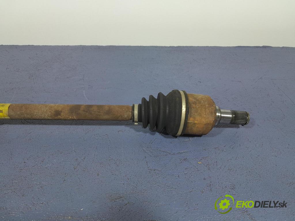 Hyundai Elantra 2007 poloos Prava: Predné 49500-2H111