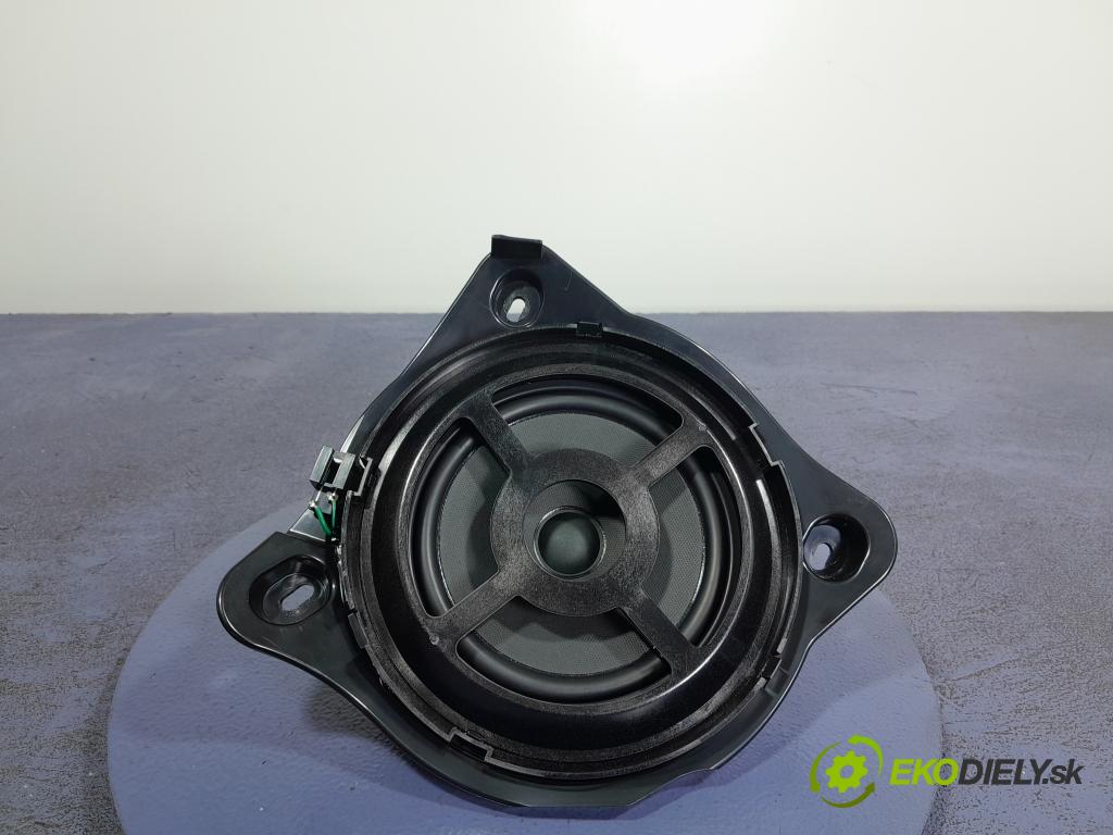 Mercedes E-klasa 2019 Reproduktor / Subwoofer: A2058201602