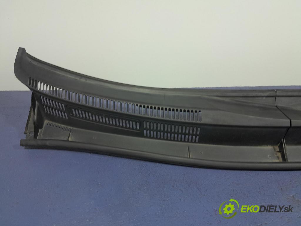 Toyota Prius 2007 torpédo 55708-47080