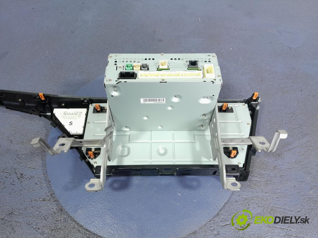 Toyota Camry 2019 Radio I Navigácia: 85140-33C80