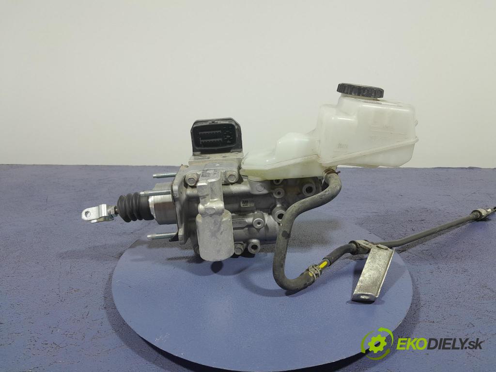 Toyota Camry 2019 čerpadlo ABS x 47210-33360