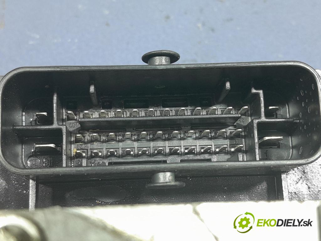 Peugeot 807 2010 čerpadlo ABS x 9661887180