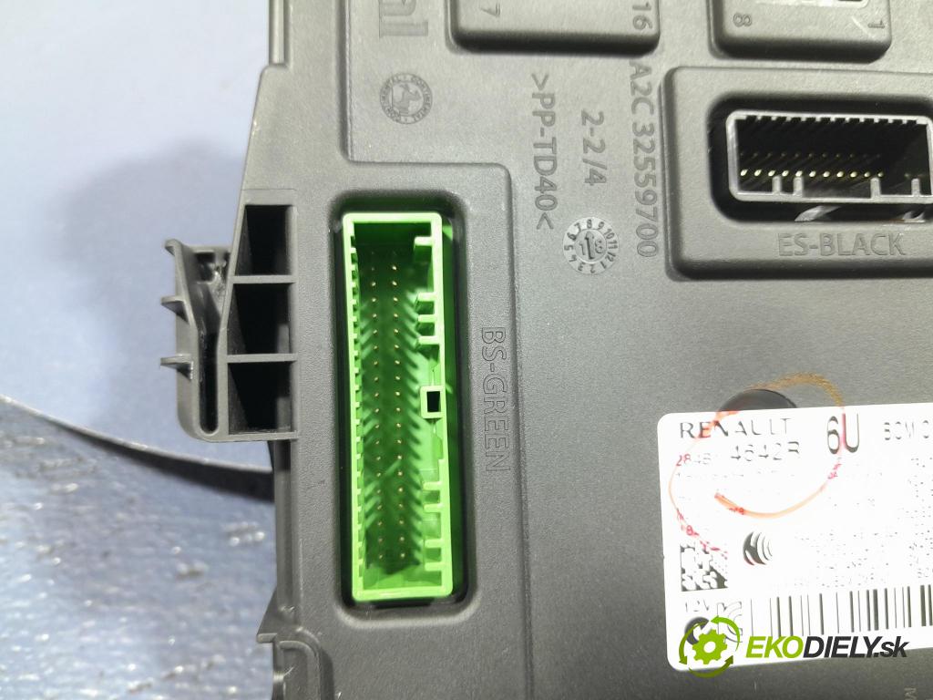 Renault Megane 2018 riadiaca jednotka 284B14642R