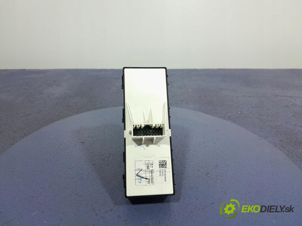 Hyundai Tucson 2021 prepínač Okná: 93571N7400