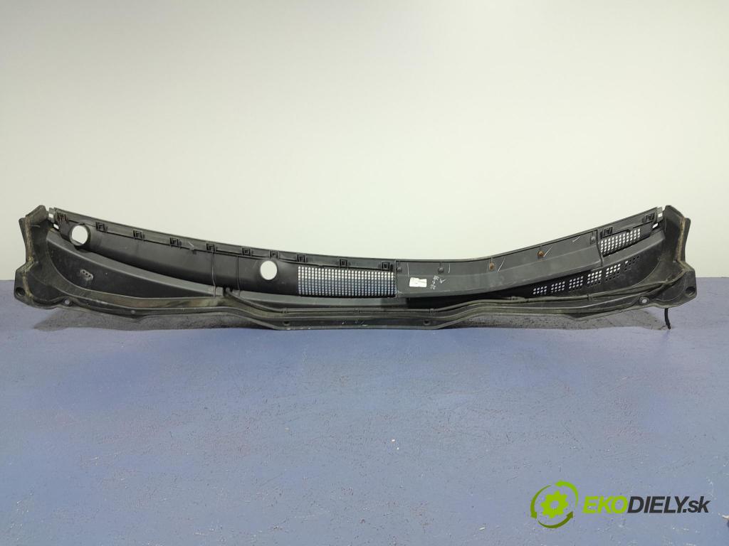 Hyundai I20 2009 torpédo 86151-1J000