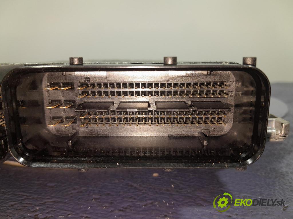 Audi A6 2005 riadiaca jednotka Motor: 4F0910552R