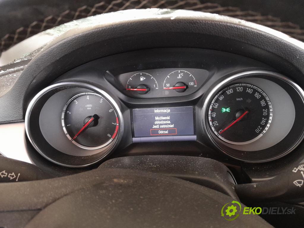 Opel Astra 2015 prístrojovka/ budíky 39030263