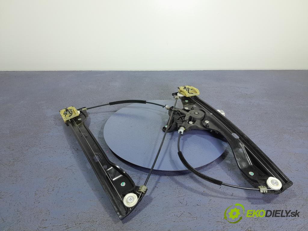 Opel Astra 2015 mechanismus stahování Sklenka: před v pravo: 13406674